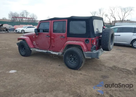 2013 Jeep Wrangler Unlimited Sahara z USA, uszkodzony, nr VIN 1C4BJWEG5DL595706